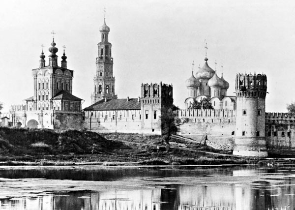 Новодевичий Богородице-Смоленский монастырь на старой фотографии